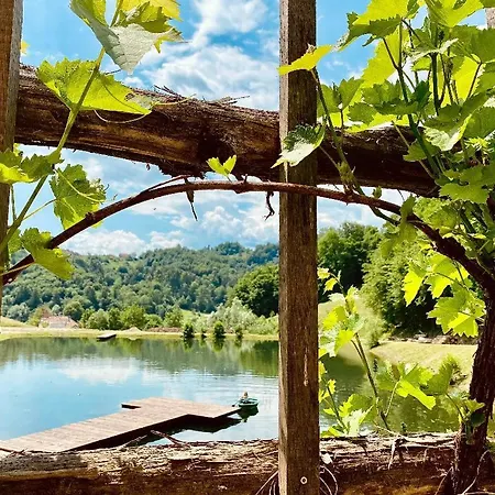 Zelena Oaza Oda ve Kahvaltı 3*